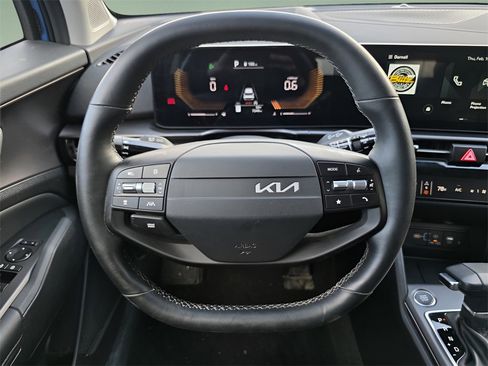 Used 2026 Kia Sportage EX image 24