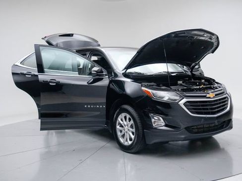 Used 2018 Chevrolet Equinox LT FWD image 15