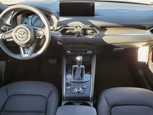 New 2025 MAZDA CX-5 Signature image 9