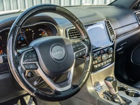 Used 2020 Jeep Grand Cherokee High Altitude image 24
