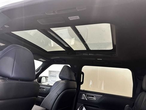 New 2026 INFINITI QX80 4WD image 11