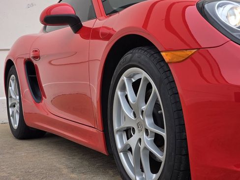 Used 2016 Porsche Cayman RWD image 35