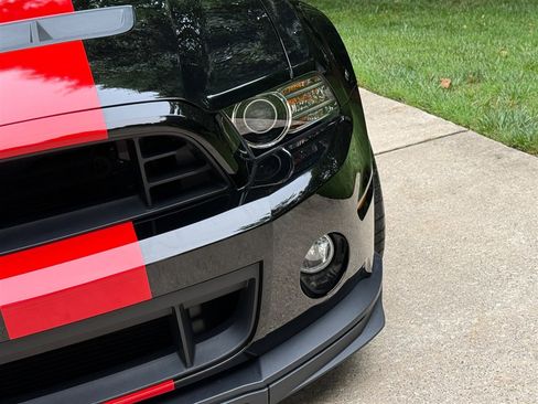 Used 2013 Ford Mustang Shelby GT500 RWD image 12