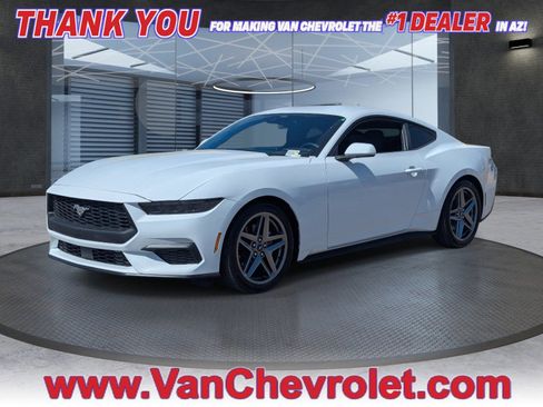 Used 2025 Ford Mustang Coupe image 1