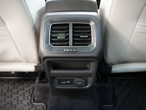 Used 2018 Volkswagen Tiguan SEL Premium w/ 3rd Row Seat Package AWD/4WD image 31