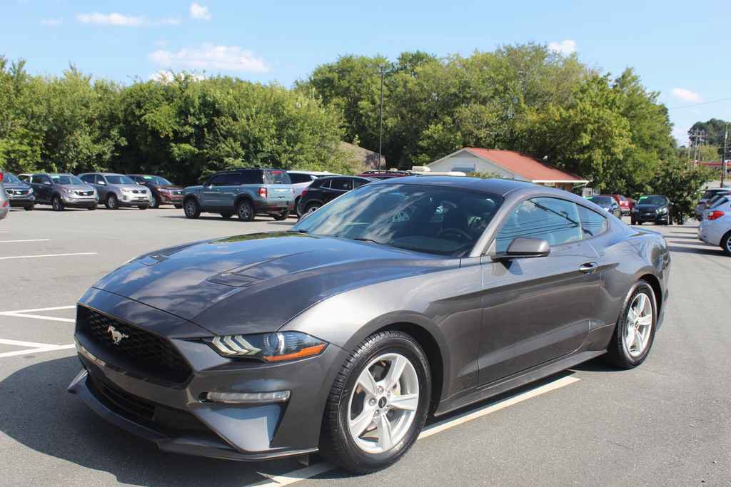 Used 2020 Ford Mustang Coupe RWD image 1