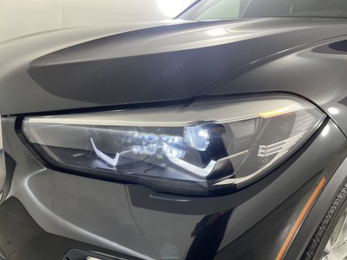 Used 2021 BMW X5 xDrive40i w/ Premium Package image 27
