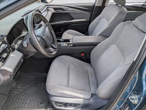 Used 2025 Toyota Camry LE w/ Convenience Package image 16