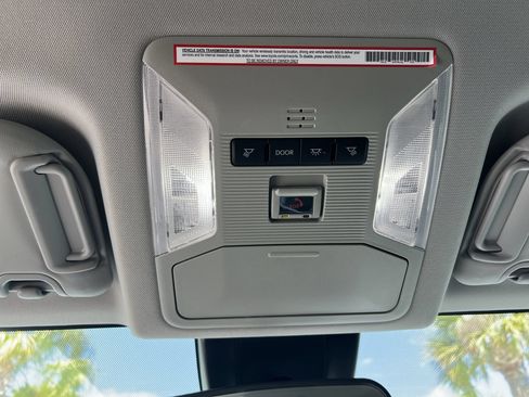 Used 2023 Toyota RAV4 XLE FWD image 28