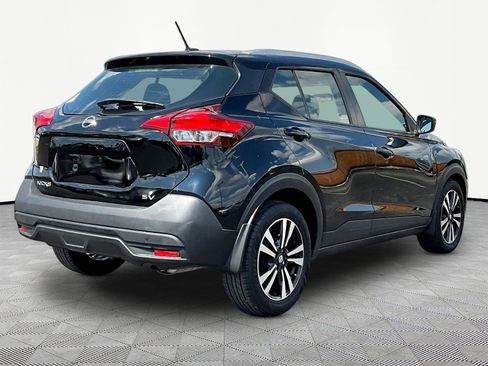 Used 2018 Nissan Kicks SV FWD image 6