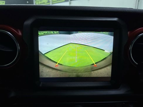 Used 2019 Jeep Wrangler Rubicon w/ LED Lighting Group image 23