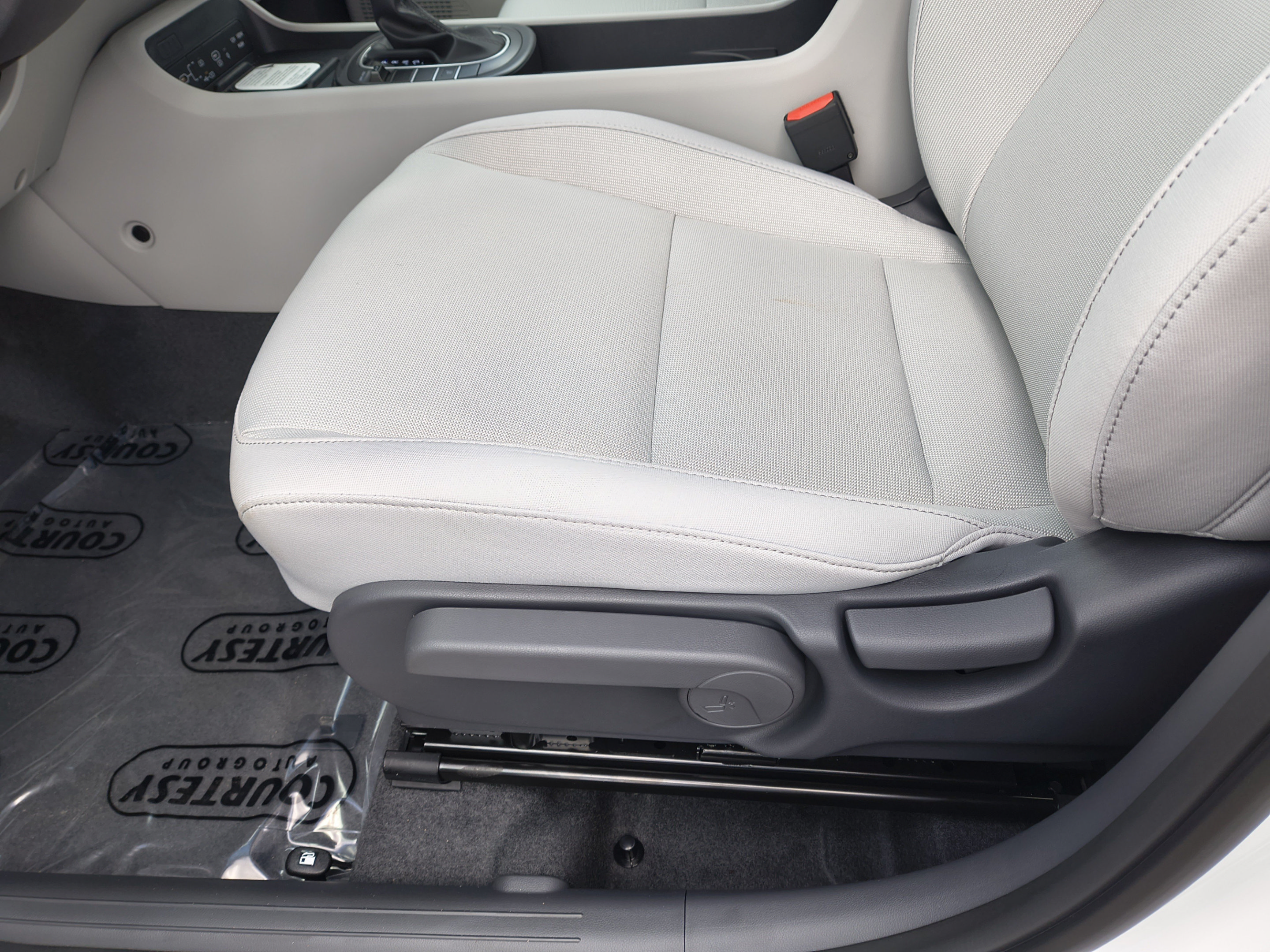 New 2027 Hyundai Kona SEL Sport FWD image 19