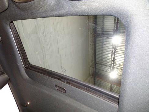 Used 2021 Jeep Grand Cherokee Limited image 11