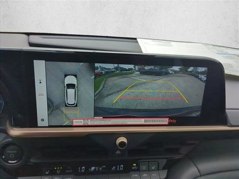 New 2026 Toyota Crown Signia Limited image 18