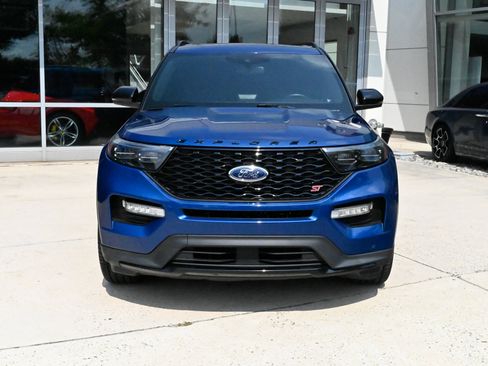 Used 2023 Ford Explorer ST w/ Equipment Group 401A AWD/4WD image 2