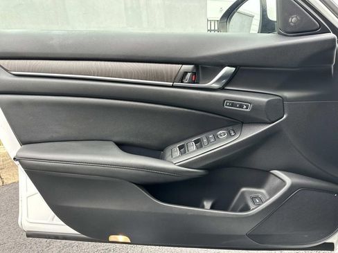 Used 2019 Honda Accord Touring image 24