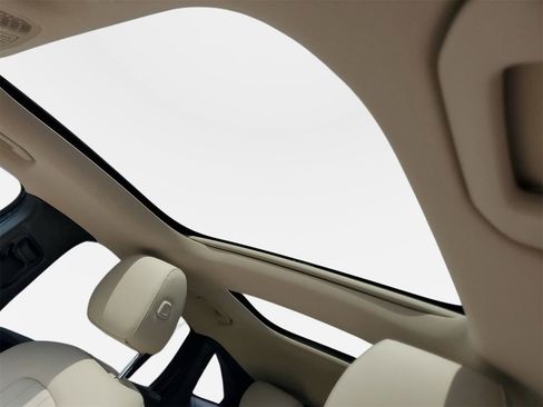 Used 2023 Mercedes-Benz GLA 250 image 28