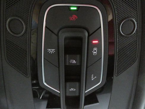 Used 2022 Audi SQ5 Prestige w/ Prestige Package image 28