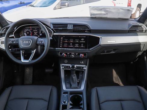 New 2025 Audi Q3 2.0T Premium image 15