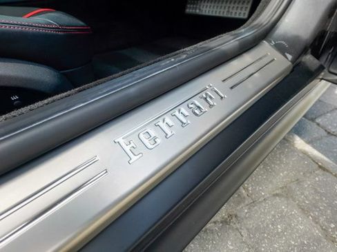 Used 2020 Ferrari 812 Superfast RWD image 82