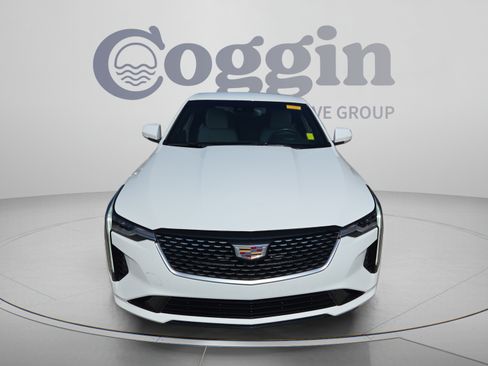 Used 2025 Cadillac CT4 Luxury RWD image 8