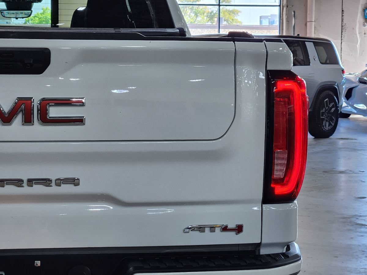 Used 2025 GMC Sierra 1500 AT4 w/ AT4 Premium Package AWD/4WD image 22