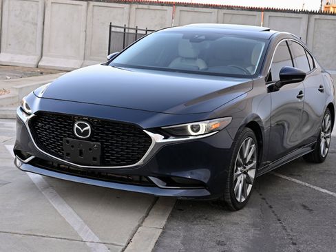 Used 2023 MAZDA MAZDA3 s AWD/4WD image 3