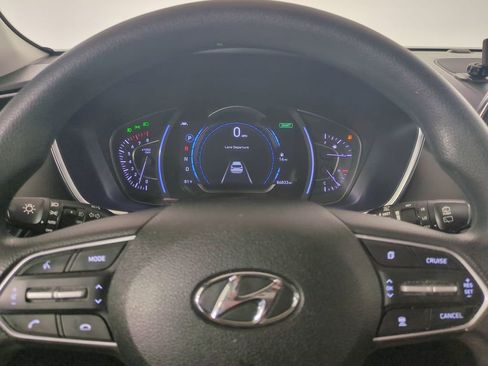 Used 2020 Hyundai Santa Fe SEL image 32
