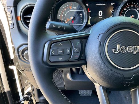 New 2026 Jeep Gladiator Mojave AWD/4WD image 27