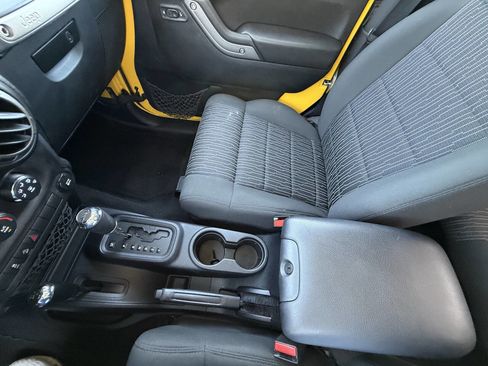 Used 2011 Jeep Wrangler Sport AWD/4WD image 23