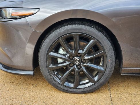 Certified 2025 MAZDA MAZDA3 Hatchback w/Premium Plus Pkg image 10