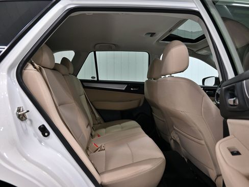 Used 2019 Subaru Outback 2.5i Premium AWD/4WD image 27