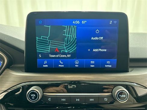 Used 2020 Ford Escape Titanium image 14