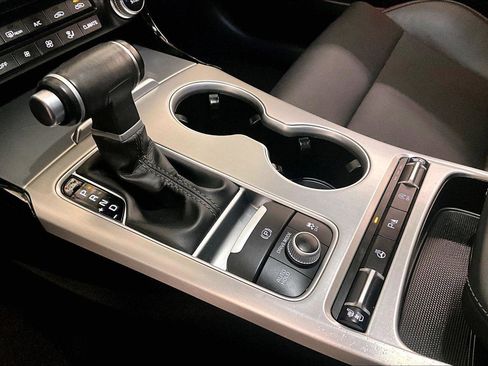 Used 2019 Kia Stinger GT1 image 16