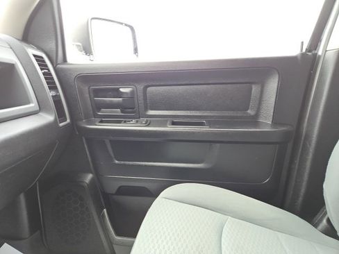 Used 2013 RAM 1500 Express image 34