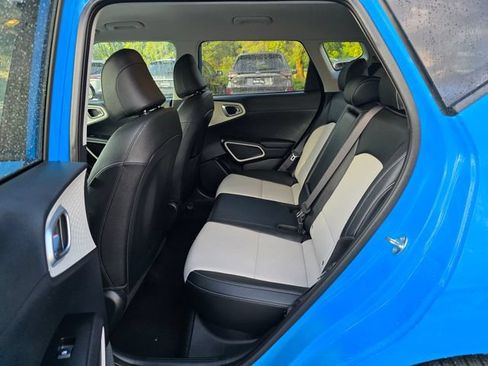 Certified 2024 Kia Soul GT-Line FWD image 17