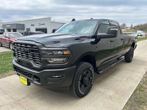 New 2026 RAM 2500 Tradesman AWD/4WD image 2