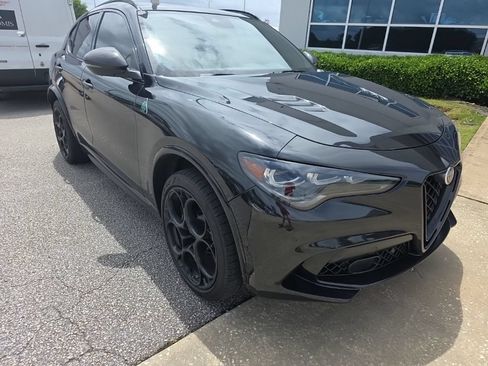 Used 2024 Alfa Romeo Stelvio Quadrifoglio AWD/4WD image 10