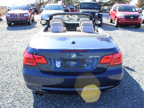 Used 2013 BMW 328i Convertible image 8