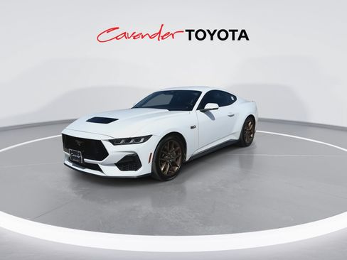 Used 2024 Ford Mustang GT Premium RWD image 4