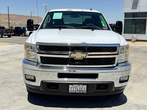 Used 2011 Chevrolet Silverado 2500 LT w/ Interior Plus Package AWD/4WD image 2