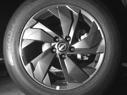 Used 2025 Nissan Rogue SV image 13