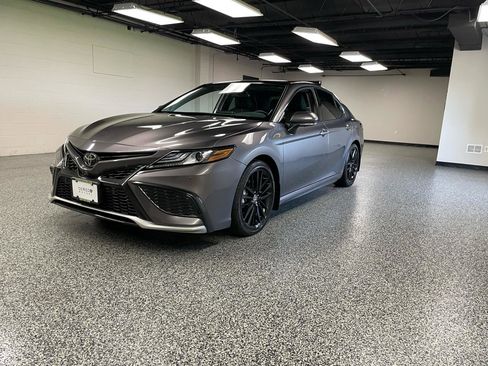 Used 2023 Toyota Camry XSE w/ Navigation Package FWD image 11