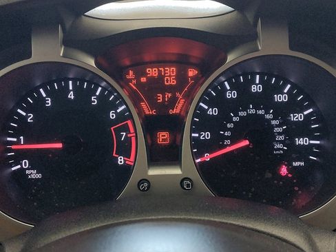 Used 2015 Nissan Juke SV w/ Technology Package image 23