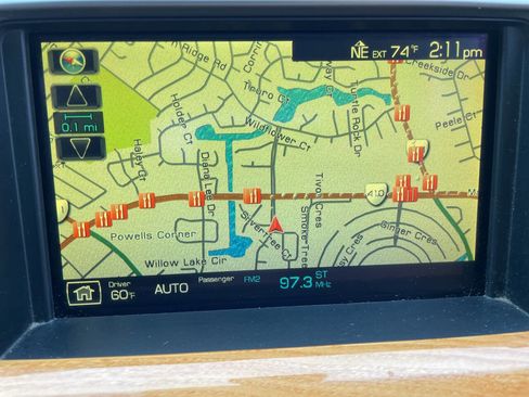 Used 2010 Lincoln MKZ image 28