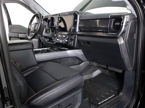 Used 2025 Ford F450 Lariat w/ Lariat Ultimate Package image 46