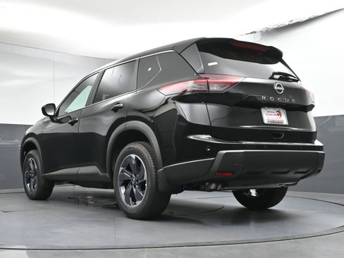 New 2026 Nissan Rogue SV image 28