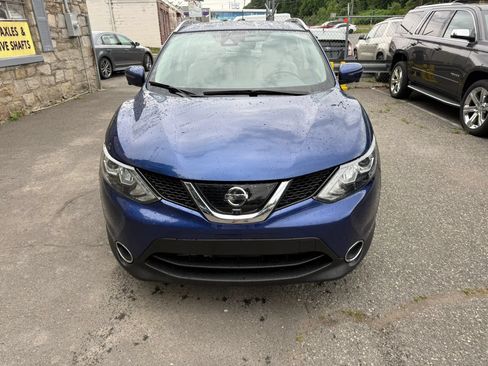 Used 2018 Nissan Rogue Sport SL w/ SL Premium Package AWD/4WD image 4