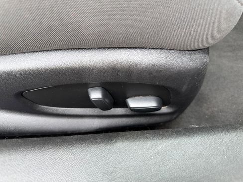 Used 2020 Chevrolet Camaro LT image 27