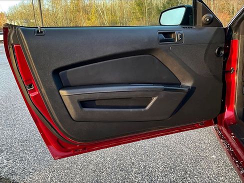 Used 2014 Ford Mustang GT image 20